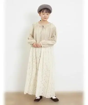 튤 자수 절개 원피스 사만사 모스모스 SM2 아이보리