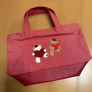 빨간색 곰 자수 토트백