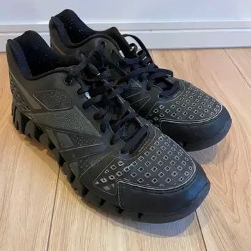 리복 Reebok 지그테크 ZIGTECH 블랙 27 스니커즈