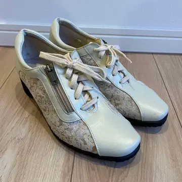 BorsaT 새상품급 가죽 스니커즈 컴포트 베이지 블루 22.5