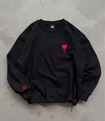 ONCILY UMBRO/ HEARTLOGO SWEAT M 사이즈