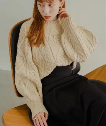 hinari 히나리 케이블 짜임 볼륨 니트 베이지