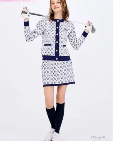 kiss on the green 모노그램 니트 셋업