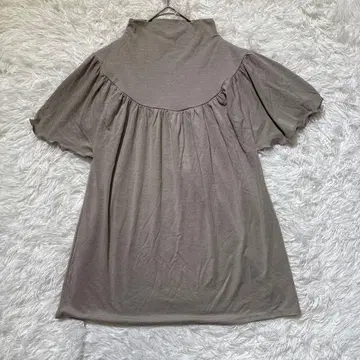 [파쇼네] 코튼 프릴 블라우스 베이지 반팔 F