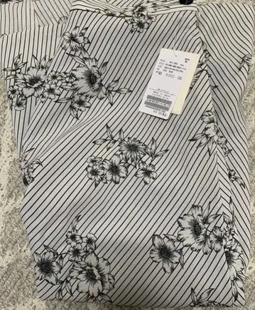 미사용 택 포함 IENA 스트라이프 플라워 스커트 사이즈 40