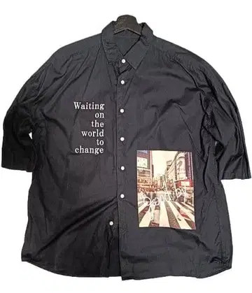 그래픽 버튼 셔츠 블랙