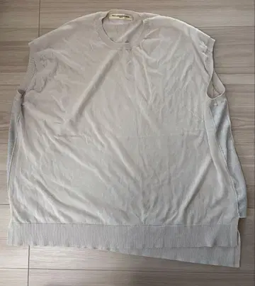 GALLARDAGALANTE 슬리브리스 아이보리