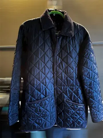 LAVENHAM 네이비 퀼팅 자켓