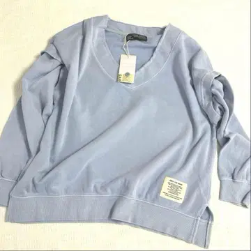 큐브 슈가 쭈리 피그먼트 염색 2WAY V넥 맨투맨