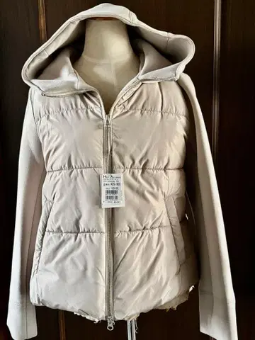 택 포함 새상품 밀포아 이소재 사용 숏 아우터 야마다야