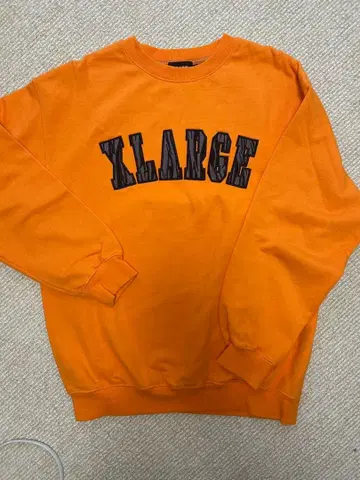 XLARGE 오렌지 트레이닝복 M 사이즈