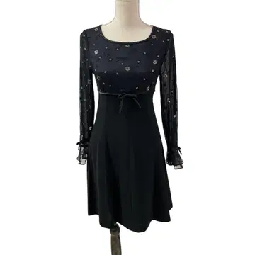 엠즈 그레이시 꽃무늬 레이스 긴팔 원피스