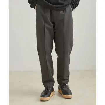 [ 새상품 ] ADAM ET ROPE' ALLIE 다운 핀턱 팬츠