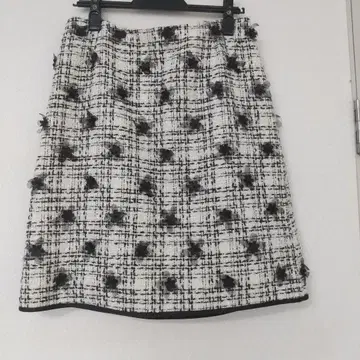 화이트 블랙 트위드 타이트 스커트