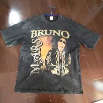 브루노 마스 그래픽 티셔츠 M 사이즈