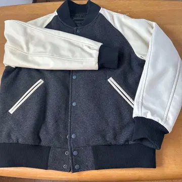 UNIQLO 바시티 자켓 블랙/아이보리