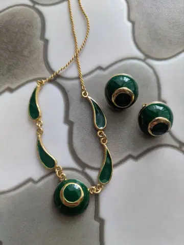 쇼와 레트로 그린 골드 목걸이 귀찌 세트