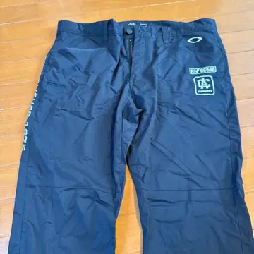 OAKLEY 퍼포먼스 핏 블랙 팬츠