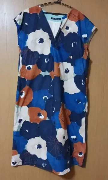 Pallas Place 꽃무늬 반팔 롱 원피스 사이즈 3