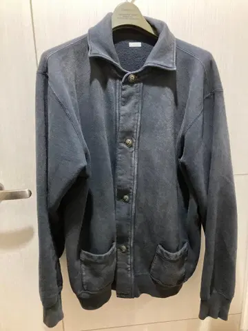 A.PRESS 다크 그레이 가디건