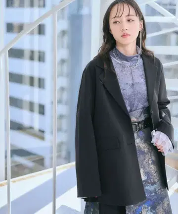 HARE 시어 레이어 백 플리츠 자켓