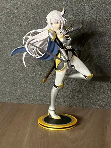 받침대만 판매 시골의 아저씨, 검 성이 되다 아류시아 시트러스