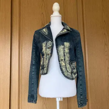 데미지 가공 다크 블루 숏 데님 자켓