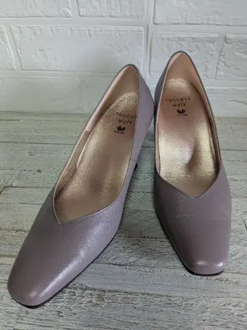 미사용급 Wacoal succeswalk 펌프스 22.5EE 주름 가죽