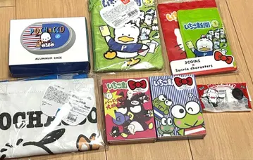 미개봉 3coins 산리오 + 덤