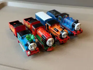 캡슐 프라레일 토마스 차량 세트