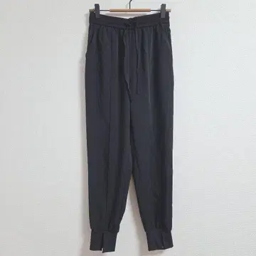 GU 리브 슬릿 조거 팬츠 블랙 슬림 레그 실루엣 L 여성용