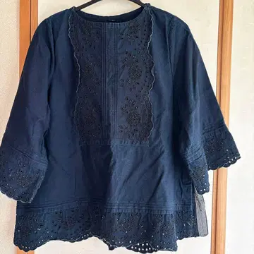 45r 자수 네이비 칠부 소매 튜닉