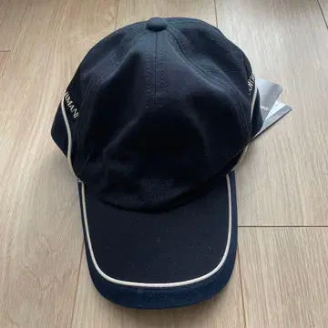 EMPORIO ARMANI 네이비 캡