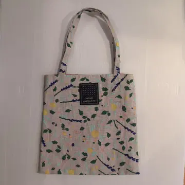 미나 페르호넨 pleasure herb 꽃무늬 백