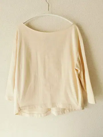 SLOBE IENA 백 D 카라 풀오버 슬로브 이에나 라이트 베이지