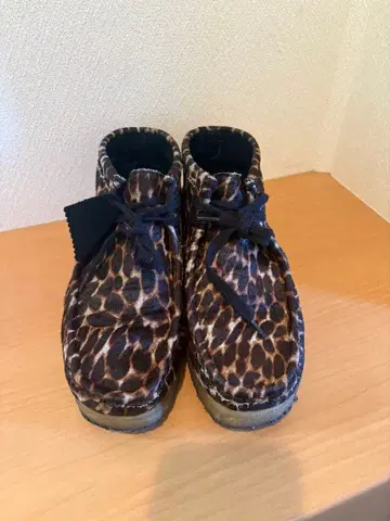 클락스 왈라비 레오파드 leopard