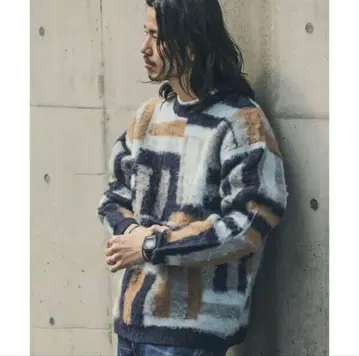 어반 리서치 써니 라벨 니트