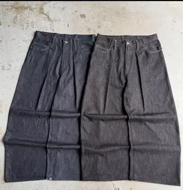 BELVET Classic Rigid Tuck Pants 블랙