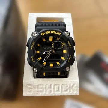 새상품급 카시오 G-SHOCK GA-900A 5637