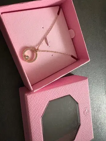 스와로브스키 크리스탈 목걸이