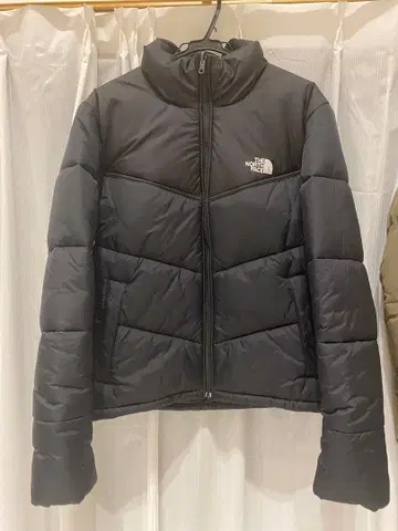 THE NORTH FACE 블랙 다운 자켓 해외 모델
