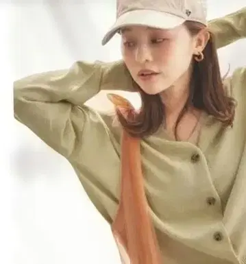 고베 레터스 다나카 아키코 콜라보 가디건 UV컷 F