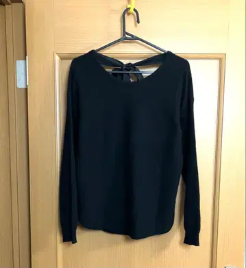 캐시미어 100% 니트 스웨터 콩트와르 데코토니에