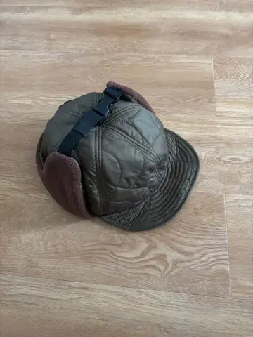 halo commodity 퀼팅 플라이트 캡