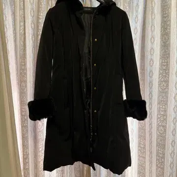 YLANG YLANG 인조 모피 부착 다운 자켓 M 사이즈 블랙