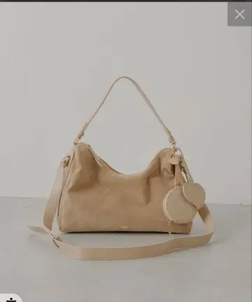 Chico 참 포함 스웨이드 콤비 보스턴 백 베이지