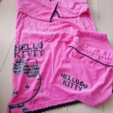 HELLO KITTY 후드 부착 룸웨어 핑크 새상품급