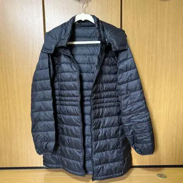 가볍고 따뜻한, 다운 80% 블랙 후드 부착 여성용 다운 자켓