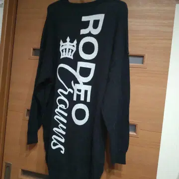 RODEO Crowns 블랙 긴팔 원피스