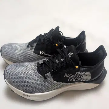THE NORTH FACE 트레일 러닝화